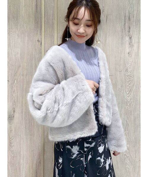 MERCURYDUO（マーキュリーデュオ）の「エコファーコクーンコート（その他アウター・レディース・ライトグレー/ブラウン・FREE）」の2枚目の写真