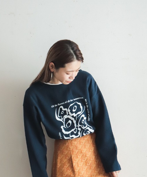 FIL DE FER(フィルデフェール)の「ビッグフラワーPT ボートネックカットソー(Tシャツ/カットソー・レディース・ホワイト/ベージュ/ネイビー/キナリ・FREE)」の1枚目の写真