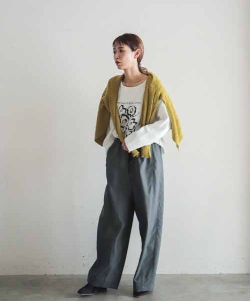 FIL DE FER(フィルデフェール)の「ビッグフラワーPT ボートネックカットソー(Tシャツ/カットソー・レディース・ホワイト/ベージュ/ネイビー/キナリ・FREE)」の5枚目の写真