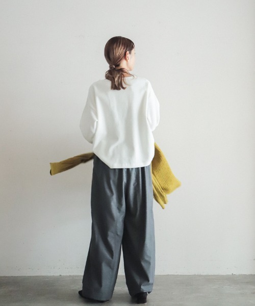 FIL DE FER(フィルデフェール)の「ビッグフラワーPT ボートネックカットソー(Tシャツ/カットソー・レディース・ホワイト/ベージュ/ネイビー/キナリ・FREE)」の20枚目の写真