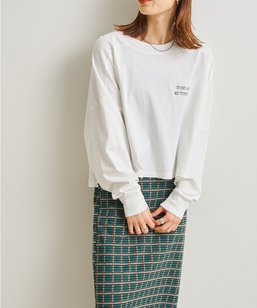 prose verse（プロズヴェール）の「チェーン刺繍ロゴショート丈プルオーバー（Tシャツ/カットソー・レディース・チャコールグレー/ホワイト・FREE）」の3枚目の写真