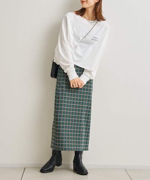 prose verse（プロズヴェール）の「チェーン刺繍ロゴショート丈プルオーバー（Tシャツ/カットソー・レディース・チャコールグレー/ホワイト・FREE）」の9枚目の写真