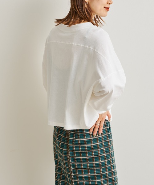 prose verse（プロズヴェール）の「チェーン刺繍ロゴショート丈プルオーバー（Tシャツ/カットソー・レディース・チャコールグレー/ホワイト・FREE）」の12枚目の写真