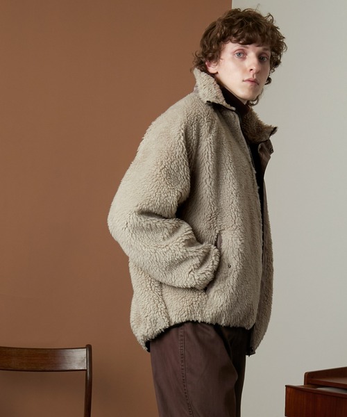 Mark Gonzales(マーク・ゴンザレス)の「Mark Gonzales/マークゴンザレス 別注 ビッグシルエット スタンドネック サテン配色 フリースボアブルゾン EMMA CLOTHES(ブルゾン・メンズ・ブラック/オリーブ/ナチュラル/ベージュ系その他・M/L)」の14枚目の写真