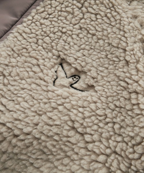 Mark Gonzales(マーク・ゴンザレス)の「Mark Gonzales/マークゴンザレス 別注 ビッグシルエット スタンドネック サテン配色 フリースボアブルゾン EMMA CLOTHES(ブルゾン・メンズ・ブラック/オリーブ/ナチュラル/ベージュ系その他・M/L)」の22枚目の写真