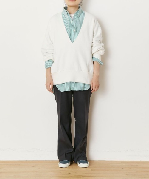 THE SHINZONE（ザ　シンゾーン）の「THE SHINZONE V NECK  SWEAT 21SMSCU13（スウェット・レディース・オフホワイト/グレー/ホワイト・FREE）」の19枚目の写真