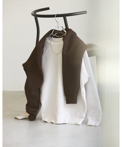 TODAYFUL（トゥデイフル）の「ラグランコンパクトスエット（スウェット