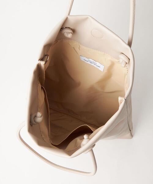 green label relaxing（グリーンレーベルリラクシング）の「バッグ イン PC ケース 2WAY ショルダー トート バッグ（トートバッグ・レディース・ライトグレー/ブラック/ケリー・FREE）」の9枚目の写真