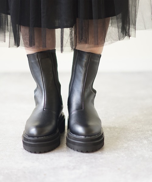 menue（メヌエ）の「トラックソールサイドゴア厚底ブーツ（ブーツ・レディース・ブラック/ブラウン/アイボリー/ベージュ・S/M/L/LL/3L）」の7枚目の写真