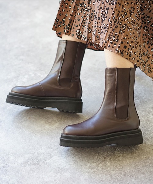 menue（メヌエ）の「トラックソールサイドゴア厚底ブーツ（ブーツ・レディース・ブラック/ブラウン/アイボリー/ベージュ・S/M/L/LL/3L）」の6枚目の写真