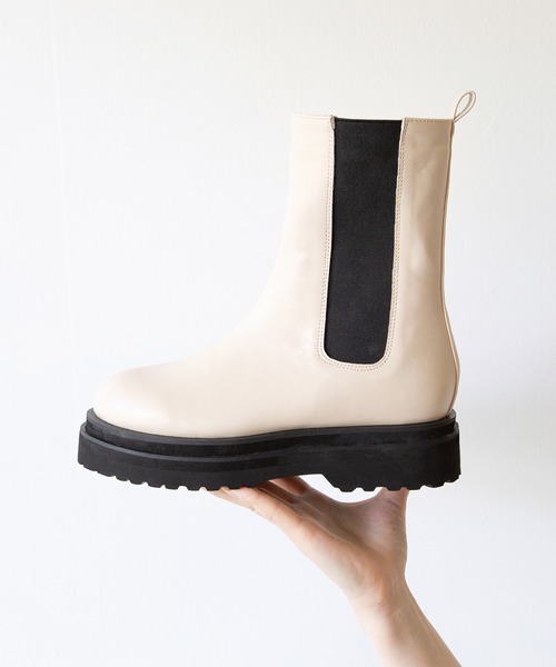 menue（メヌエ）の「トラックソールサイドゴア厚底ブーツ（ブーツ・レディース・ブラック/ブラウン/アイボリー/ベージュ・S/M/L/LL/3L）」の20枚目の写真