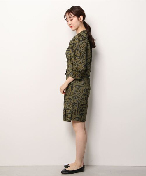MAISON SCOTCH（メゾンスコッチ）の「グラフィックプリントワンピース【164158】（ワンピース・レディース・グリーン系その他・X-SMALL/SMALL）」の5枚目の写真