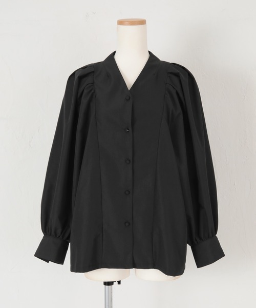 UR'S(ユアーズ)の「ノーカラーボリュームスリーブブラウス(シャツ/ブラウス・レディース・ホワイト/ブラック・S/M/L)」の4枚目の写真