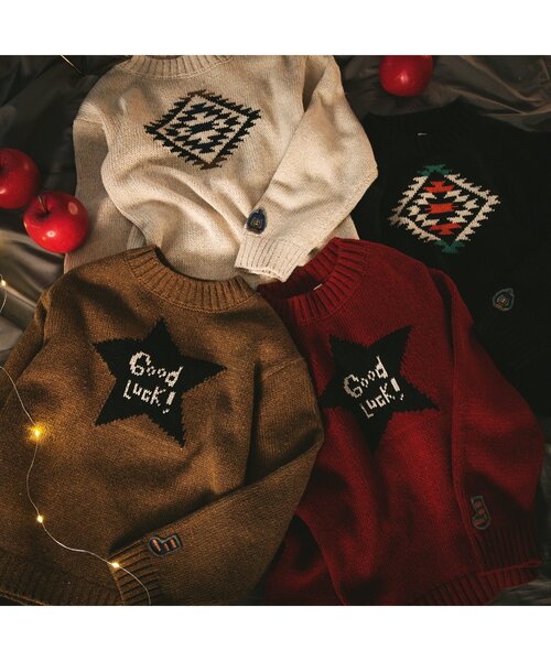 BREEZE（ブリーズ）の「4色2柄ワッペンセーター（ニット/セーター・キッズ・チャコール/マスタード/レッド/キナリ・100/120/140/90）」の15枚目の写真