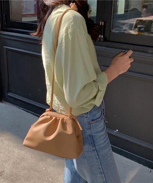 HALEY PESCA(ヘーリーペスカ)の「HALEY PESCA/スモールサイズ フェイクレザーショルダーバッグ(ショルダーバッグ・レディース・ホワイト/ブラック/ブラウン・FREE)」の18枚目の写真