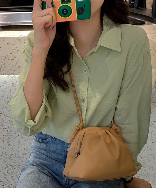 HALEY PESCA(ヘーリーペスカ)の「HALEY PESCA/スモールサイズ フェイクレザーショルダーバッグ(ショルダーバッグ・レディース・ホワイト/ブラック/ブラウン・FREE)」の6枚目の写真