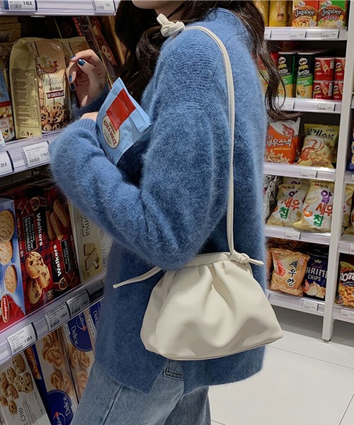 HALEY PESCA(ヘーリーペスカ)の「HALEY PESCA/スモールサイズ フェイクレザーショルダーバッグ(ショルダーバッグ・レディース・ホワイト/ブラック/ブラウン・FREE)」の19枚目の写真