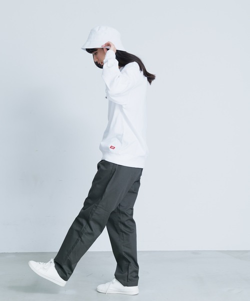 Dickies(ディッキーズ)の「【DICKIES/ディッキーズ】ミニワッペン ワンポイントロゴロンTスウェットトレーナー(スウェット・メンズ・ピンク/ベージュ/ブラック/ホワイト/ブルー・X-LARGE/LARGE/MEDIUM)」の7枚目の写真
