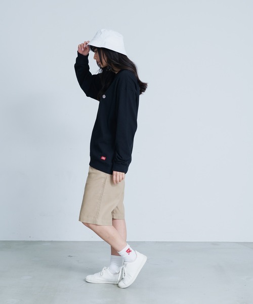 Dickies(ディッキーズ)の「【DICKIES/ディッキーズ】ミニワッペン ワンポイントロゴロンTスウェットトレーナー(スウェット・メンズ・ピンク/ベージュ/ブラック/ホワイト/ブルー・X-LARGE/LARGE/MEDIUM)」の16枚目の写真