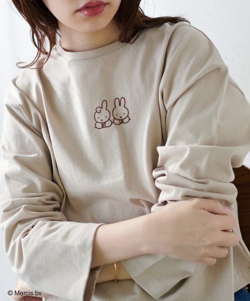 natural couture(ナチュラルクチュール)の「【ミッフィーコラボ・WEB限定カラー有り】アソート柄ショート丈T(Tシャツ/カットソー・レディース・ブラック/ベージュ/オフホワイト/その他1・FREE)」の3枚目の写真
