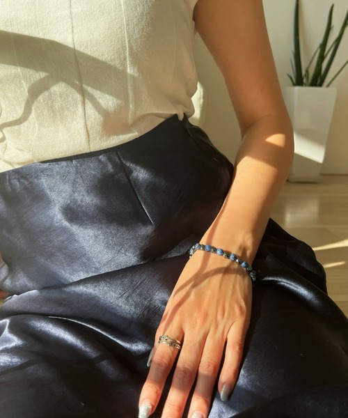 B.R.U(ブル)の「ネイビーストーンブレスレット(ブレスレット・レディース・ネイビー・FREE)」の3枚目の写真