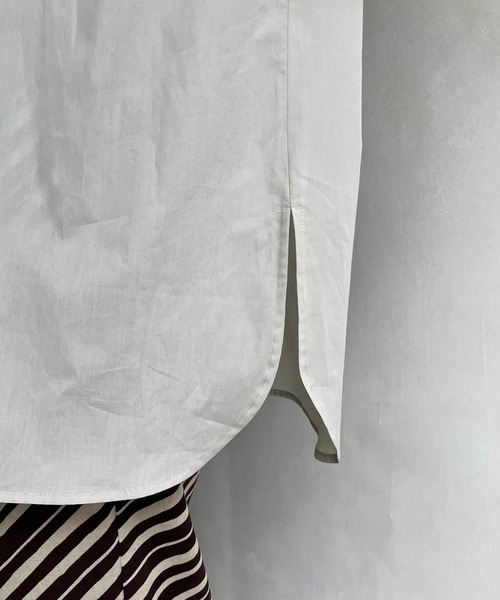 CAPRICIEUX LE'MAGE（カプリシューレマージュ）の「袖シャーリングパフシャツ（シャツ/ブラウス・レディース・グリーン/ホワイト/ライトグレー・FREE）」の16枚目の写真