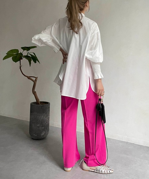 CAPRICIEUX LE'MAGE（カプリシューレマージュ）の「袖シャーリングパフシャツ（シャツ/ブラウス・レディース・グリーン/ホワイト/ライトグレー・FREE）」の17枚目の写真