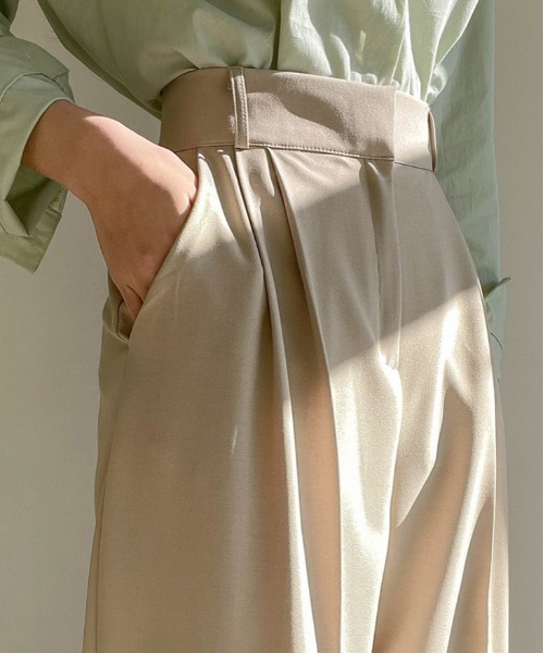 SONA（ソナ）の「SONYUNARA ピンタックハイウエストワイドスラックス（スラックス・レディース・ダークグレー/ベージュ/クリーム/イエロー・FREE）」の22枚目の写真