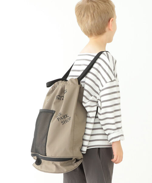 こども ビームス(コドモビームス)の「THE PARK SHOP / Swim Park Knapsack 22(バックパック/リュック・キッズ・ネイビー/カーキ/ブラック・ONE SIZE)」の4枚目の写真