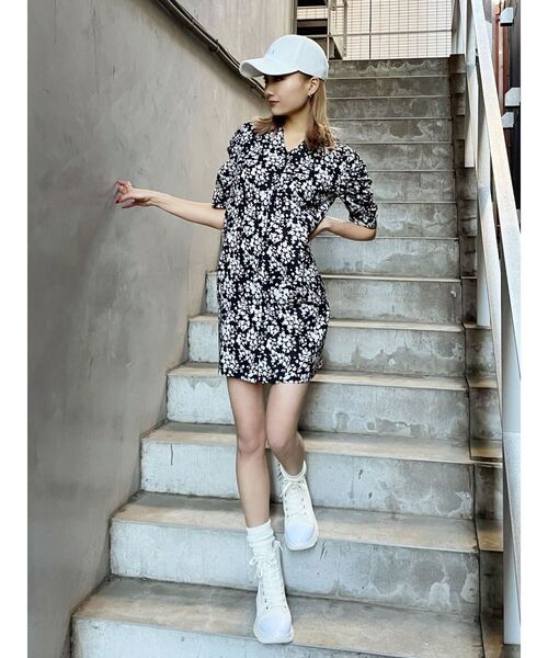 EMODA(エモダ)の「ハイトップタンクスニーカー(スニーカー・レディース・ホワイト/ブラック・SMALL/MEDIUM/LARGE)」の7枚目の写真