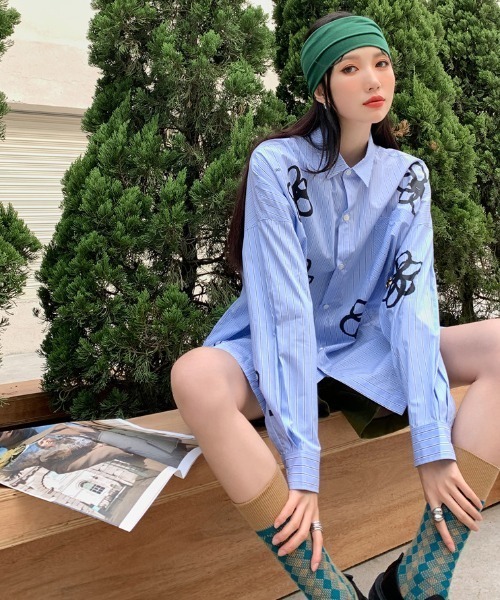 MANGROVE（マングローブ）の「プリントルーズシャツ（シャツ/ブラウス・レディース・ブルー・FREE）」の4枚目の写真