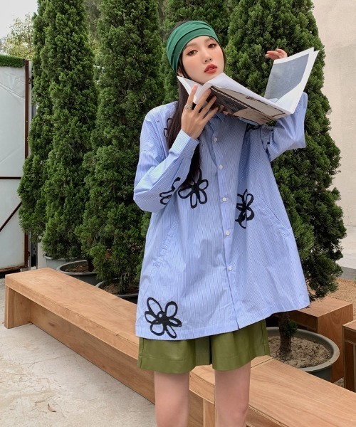 MANGROVE（マングローブ）の「プリントルーズシャツ（シャツ/ブラウス・レディース・ブルー・FREE）」の5枚目の写真