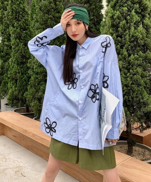 MANGROVE（マングローブ）の「プリントルーズシャツ（シャツ/ブラウス・レディース・ブルー・FREE）」の6枚目の写真