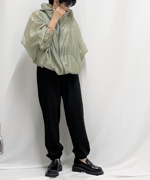 Q（キュー）の「リブベルトジョガーパンツ（その他パンツ・レディース・ブラック/グレイッシュベージュ・MEDIUM）」の9枚目の写真