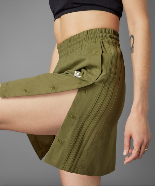 adidas（アディダス）の「Always Original スナップボタンスカート  