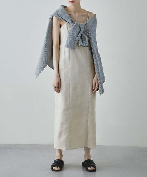 etoll.（エトル）の「リネンライクペンシルキャミワンピース（ワンピース・レディース・アイボリー/スミクロ・FREE）」の3枚目の写真