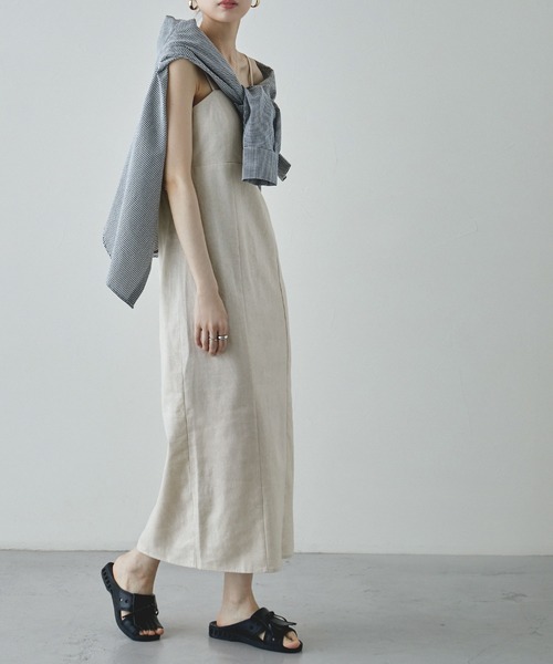 etoll.（エトル）の「リネンライクペンシルキャミワンピース（ワンピース・レディース・アイボリー/スミクロ・FREE）」の9枚目の写真
