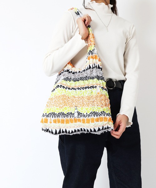 MOOMIN(ムーミン)の「MOOMIN/ムーミン Miura-Shibori Bag 絞りエコバッグ(エコバッグ/サブバッグ・レディース・サーモンピンク/オレンジ/イエロー/ホワイト/ホワイト系その他/ピンク/ホワイト系その他2/ホワイト系その他3/イエロー系その他/グリーン系その他・ONE SIZE)」の7枚目の写真