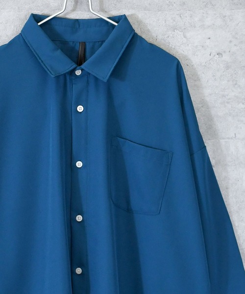 Ritzy（リッツィー）の「ポリストレッチ ドロップショルダーLSシャツ レディース メンズ（シャツ/ブラウス・メンズ・ホワイト/サックスブルー/イエロー/グリーン/チャコール/ブラック/ネイビー/パープル/グレイッシュベージュ・MEDIUM/LARGE/X-LARGE）」の5枚目の写真