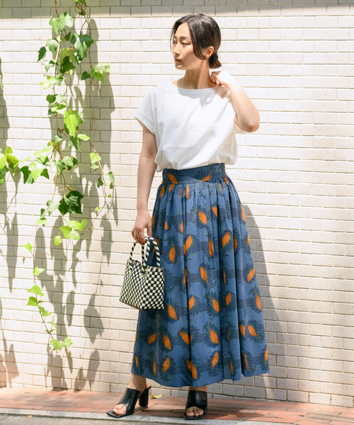journal standard L'essage(ジャーナルスタンダードレサージュ)の「アフリカンプリントスカート(スカート・レディース・パープル/ブルー系その他・FREE)」の6枚目の写真