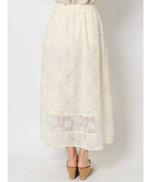 merry jenny（メリージェニー）の「fluffyキリカエシアーロングスカート（スカート・レディース・アイボリー/ブラック・FREE）」の22枚目の写真