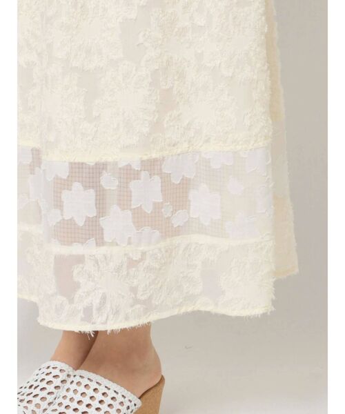 merry jenny（メリージェニー）の「fluffyキリカエシアーロングスカート（スカート・レディース・アイボリー/ブラック・FREE）」の18枚目の写真