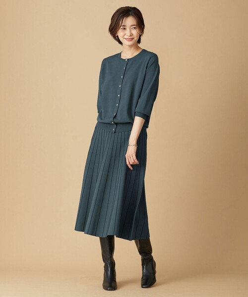 J.PRESS(ジェイプレス)の「【洗える】 レーヨンエリートストレッチ カーディガン(カーディガン/ボレロ・レディース・ブラック系/ベージュ系/ダークグリーン系/オレンジ系・T13/T15)」の9枚目の写真