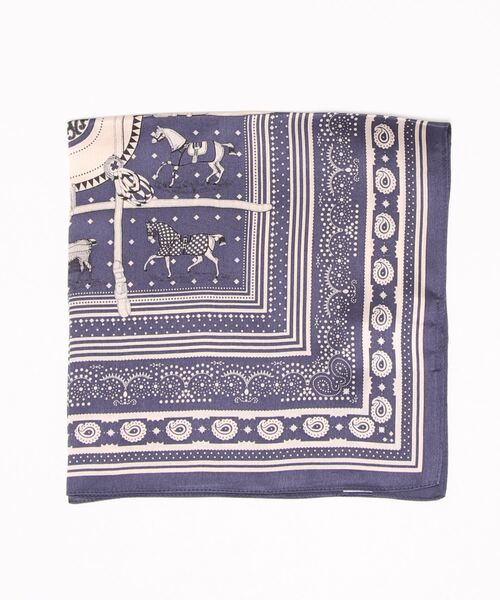 TONAL（トーナル）の「ホース&ペイズリーシルクスカーフ（ストール/ショール・レディース・ブラック/ネイビー・FREE）」の2枚目の写真