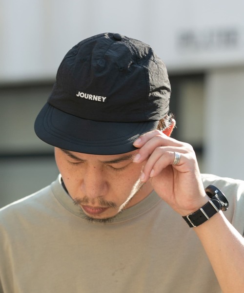 EKAL(エカル)の「ジャーニーエンブロイダリーキャップ(キャップ・メンズ・ブラック/グレー/ベージュ・ONE)」の2枚目の写真
