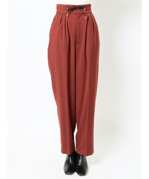 LAGUNAMOON(ラグナムーン)の「ドロストタックテーパードパンツ(その他パンツ・レディース・ダークオレンジ/ベージュ・SMALL/MEDIUM)」の3枚目の写真