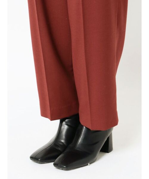 LAGUNAMOON(ラグナムーン)の「ドロストタックテーパードパンツ(その他パンツ・レディース・ダークオレンジ/ベージュ・SMALL/MEDIUM)」の9枚目の写真