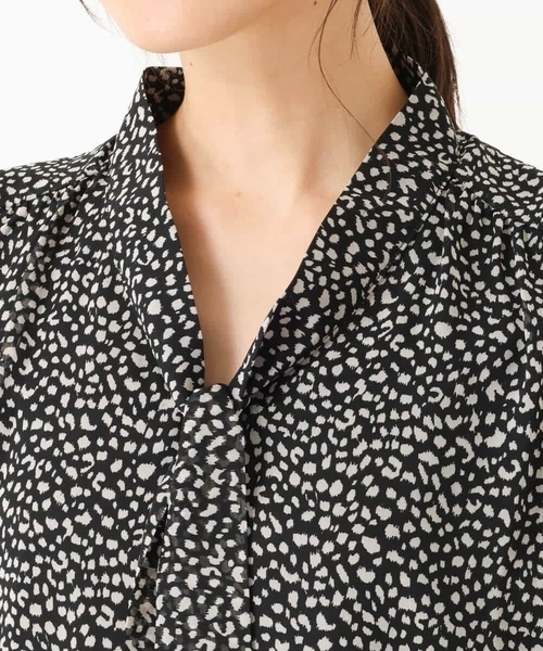 MK MICHEL KLEIN(エムケーミッシェルクラン)の「レオパード柄ボウタイブラウス/洗える(シャツ/ブラウス・レディース・ブラック/モカ・38)」の21枚目の写真