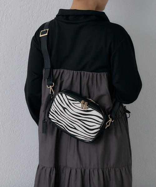 Pal collection(パルコレクション)の「ハラコ風ショルダーバック(ショルダーバッグ・レディース・ホワイト/ホワイト系その他/ブラック系その他・FREE)」の22枚目の写真