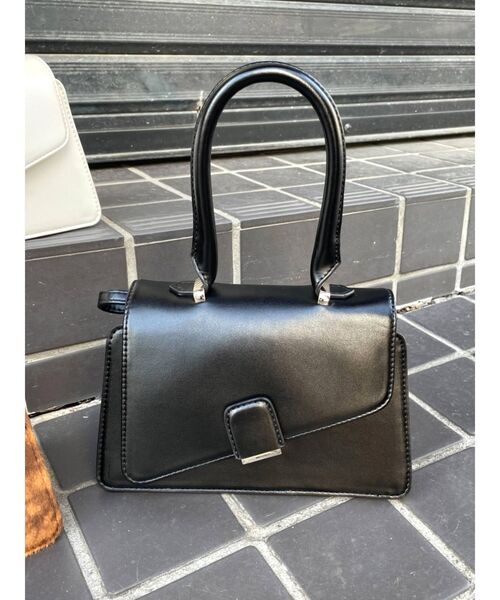 EMODA（エモダ）の「バーアイコンバッグ（ハンドバッグ・レディース・ブラック/その他/アイボリー・FREE）」の3枚目の写真